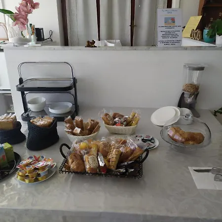 Tra Mare E Marmo Bed & Breakfast