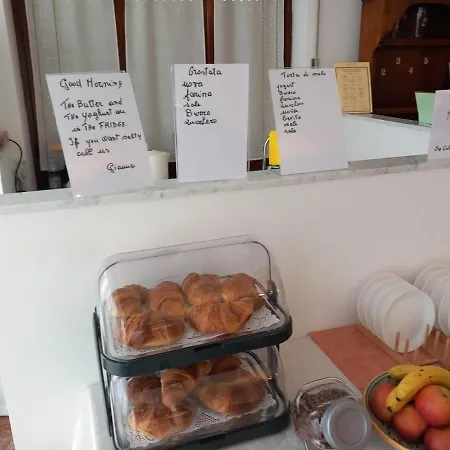 Tra Mare E Marmo Bed & Breakfast Marina Di Carrara