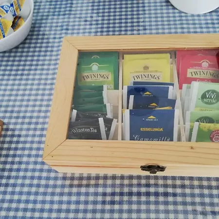 فندق مبيت وإفطار Tra Mare E Marmo مارينا دي كارّارا