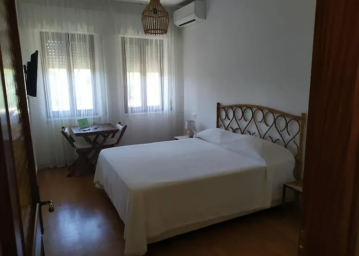 Tra Mare E Marmo Bed & Breakfast 3*