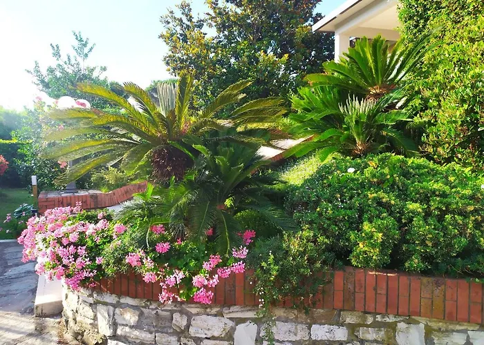 Tra Mare E Marmo 3* Marina Di Carrara