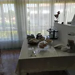 Tra Mare E Marmo