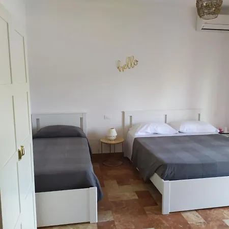 Bed and breakfast Tra Mare E Marmo Marina Di Carrara